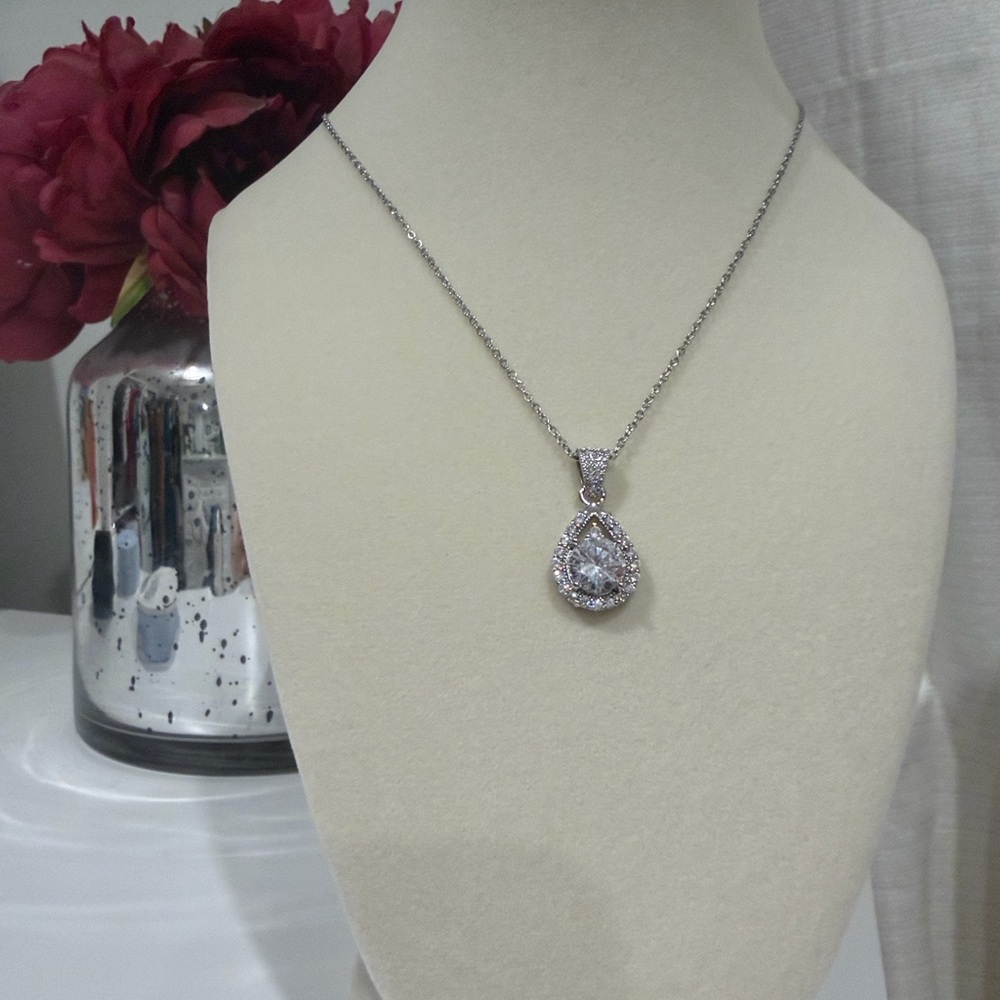 2/$35.00 - Diamond Supply Co. Silver Teardrop Pendant Necklace - White